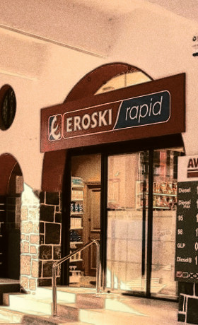 Tienda Eroski en gasolinera Acitain